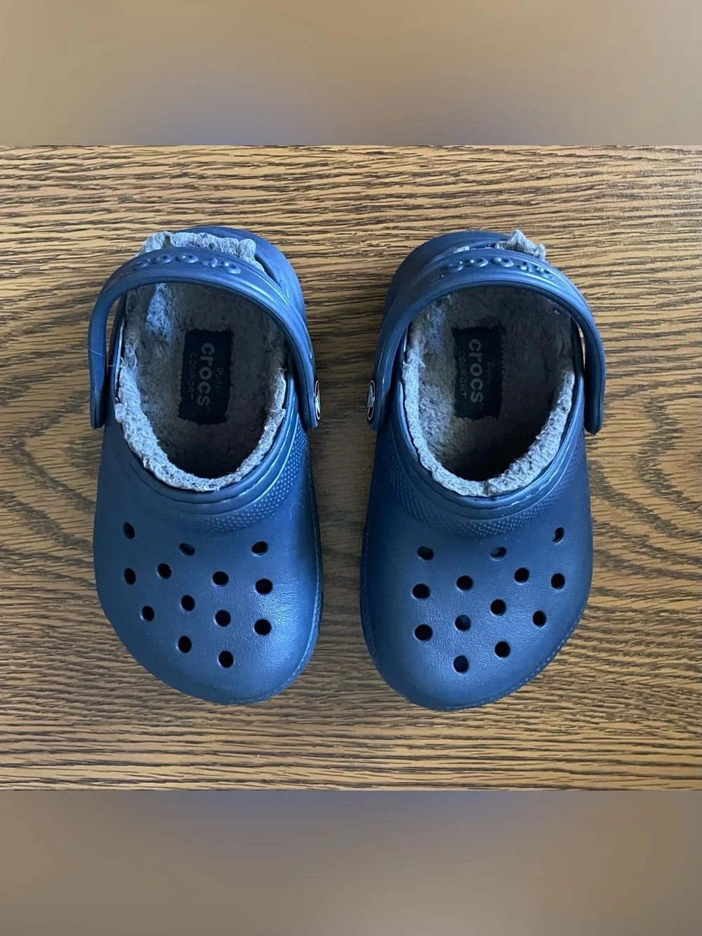CROCS